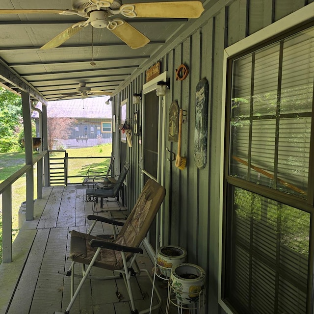 190 Roughshod Ln, Hilham, TN 38568 - porch with ceiling fan
