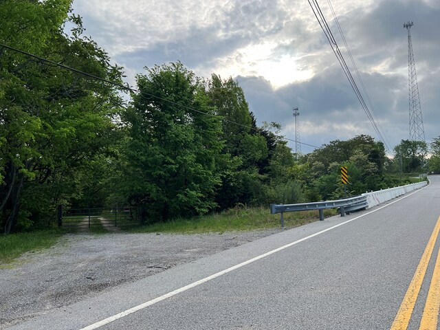 9550 Rocky Point Rd, Cookeville, TN 38506