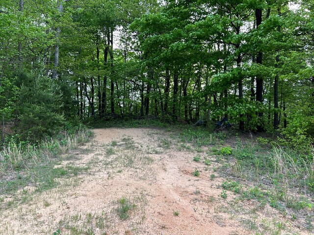 9550 Rocky Point Rd, Cookeville, TN 38506