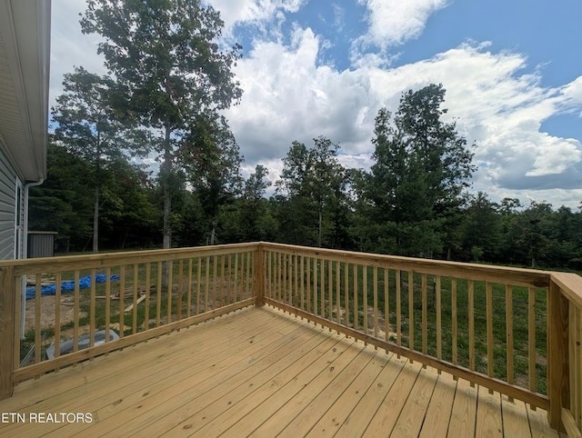 216 Valerie Dr, Deer Lodge, TN 37726 - view of deck