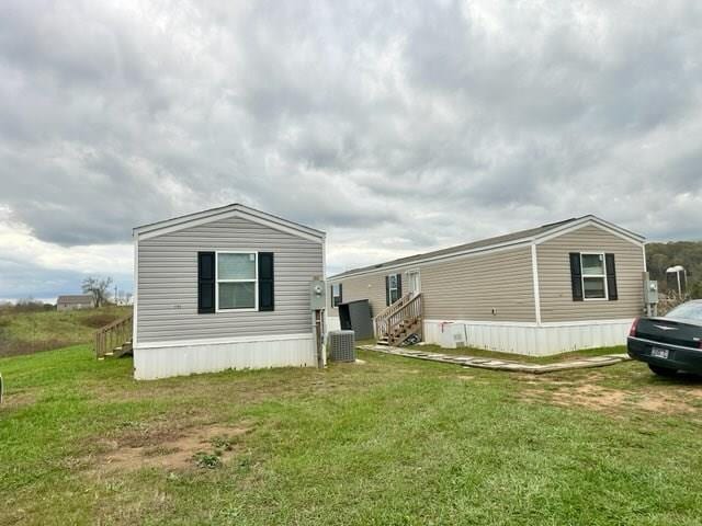 00 Loyalty Ln, Sparta, TN 38583 - back of house featuring a lawn