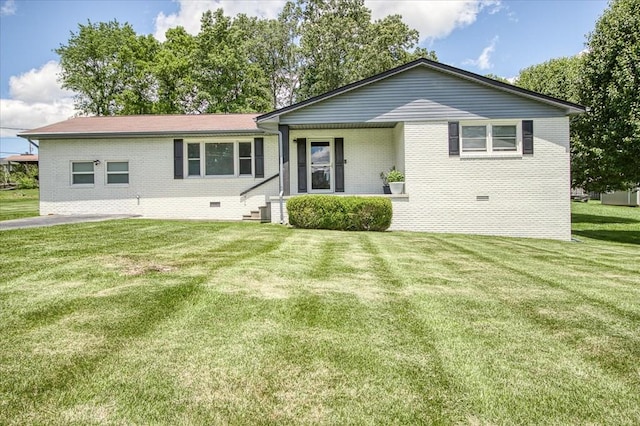 317 Lincoln St, Crossville, TN 38555 - photo 1