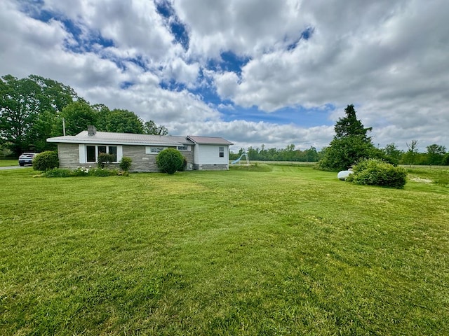 1039 Old Martha Washington Rd, Clarkrange, TN 38553 - view of green lawn