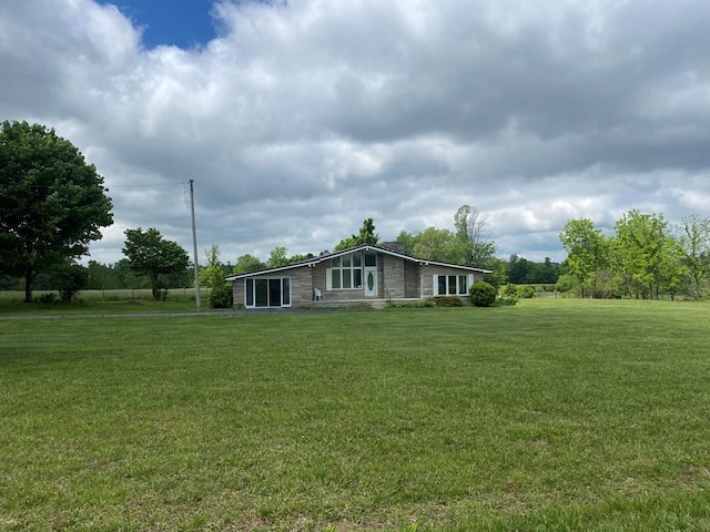 1039 Old Martha Washington Rd, Clarkrange, TN 38553 - view of front of home featuring a front yard