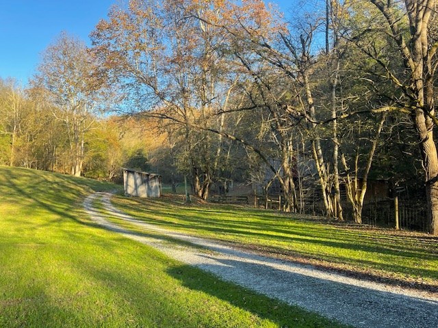 360 Spurlock Hollow Ln, Gainesboro, TN 38562 - photo 44