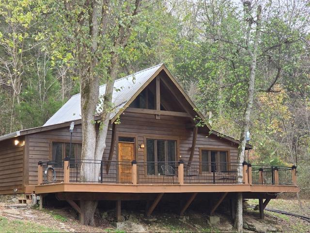 360 Spurlock Hollow Ln, Gainesboro, TN 38562 - photo 2