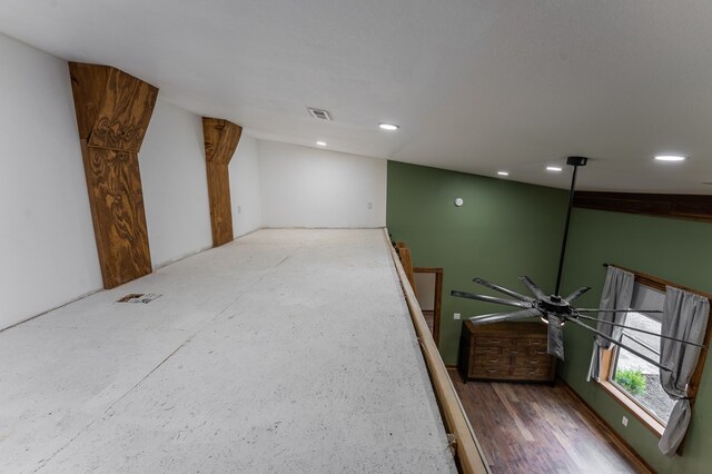 294 Big Piney Loop, Wilder, TN 38589 - unfurnished room with recessed lighting