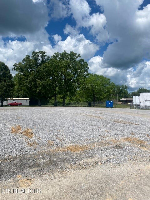 1215 W Ave, Crossville, TN 38555 - photo 2