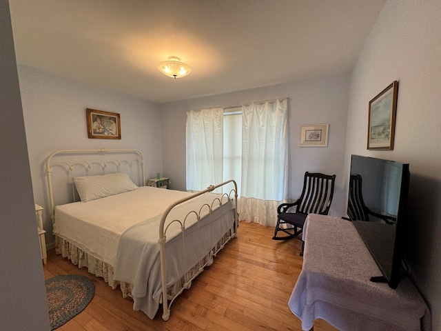 1032 Kendall Smith Rd, Pikeville, TN 37367 - bedroom with light wood-style floors