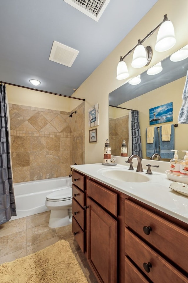 7100 Dale Ridge Rd, Lancaster, TN 38569 - bathroom with toilet, shower / tub combo with curtain, and vanity