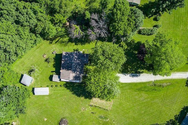 birds eye view of property featuring a rural view