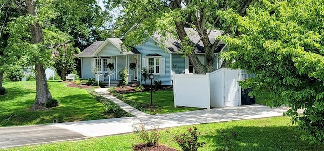 view of front of property with a front lawn and a porch