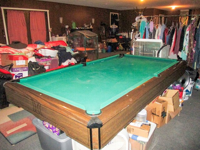 game room featuring pool table