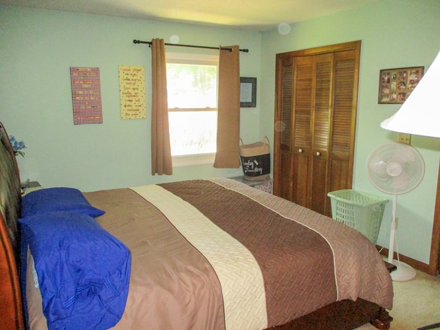 bedroom featuring a closet