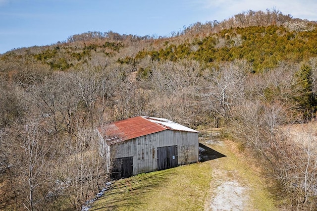 exterior space with an outbuilding