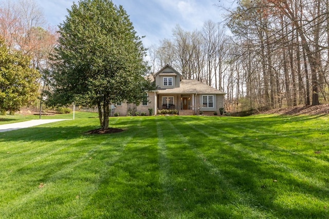 view of front of house with a front yard