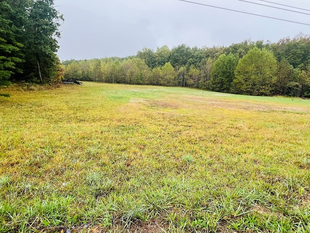 Listing photo 3 for 484 Interstate Ln, Crossville TN 38571