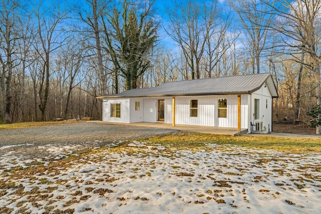 view of front of house with metal roof