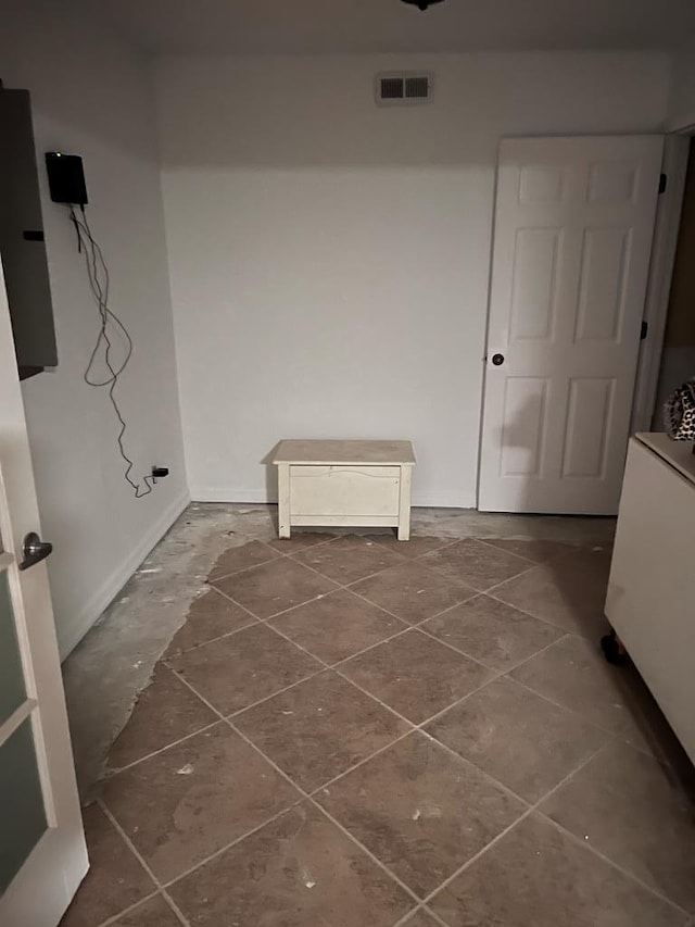 laundry room featuring visible vents