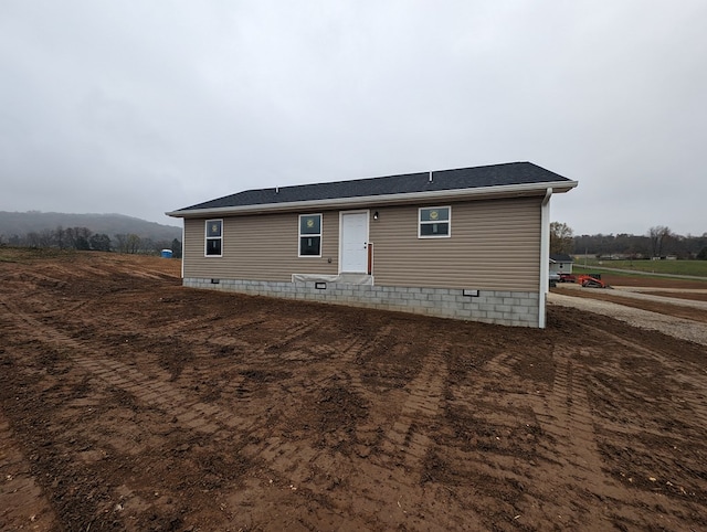 manufactured / mobile home featuring crawl space