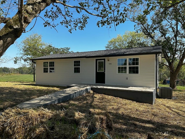 view of front of home with central AC unit