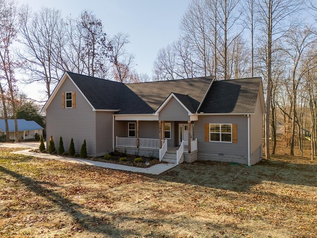 single story home with crawl space, a front lawn, and a porch