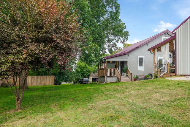 view of yard featuring fence