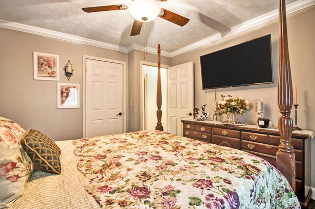 bedroom featuring a ceiling fan and crown molding