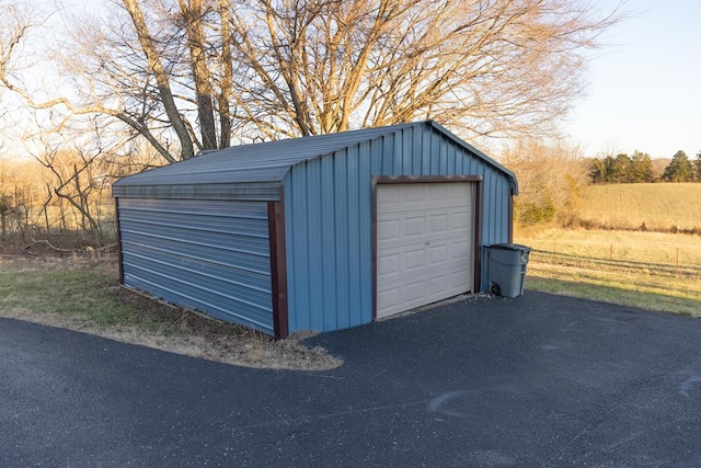 view of detached garage