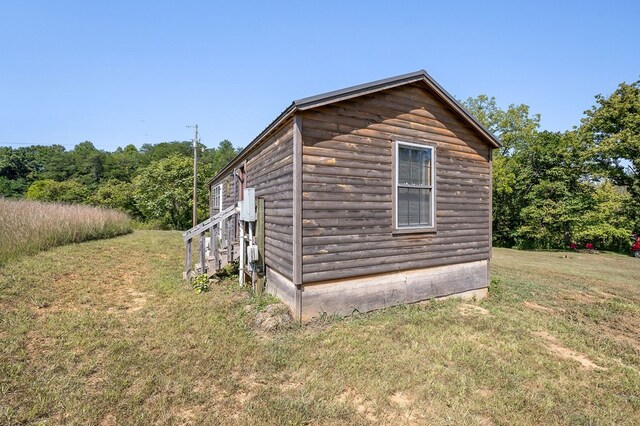 view of outdoor structure