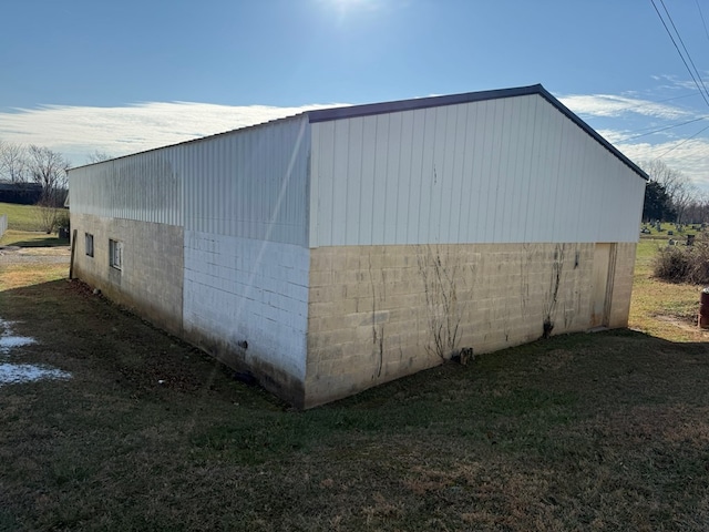 view of outdoor structure