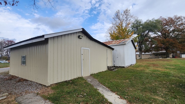 view of outbuilding with an outbuilding