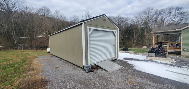 view of outdoor structure with an outdoor structure