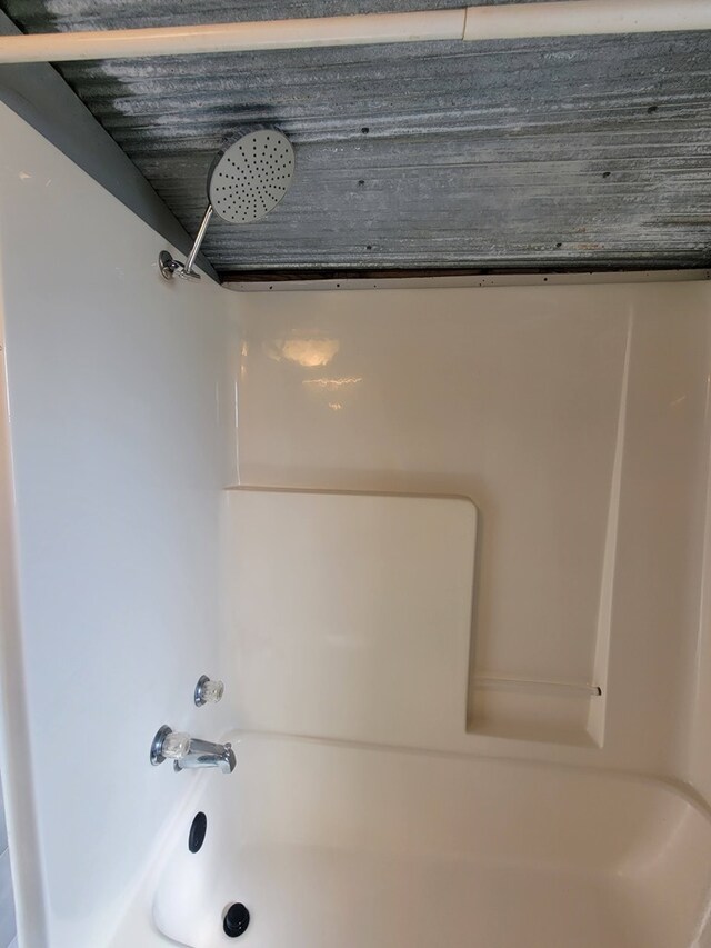 details with tub / shower combination