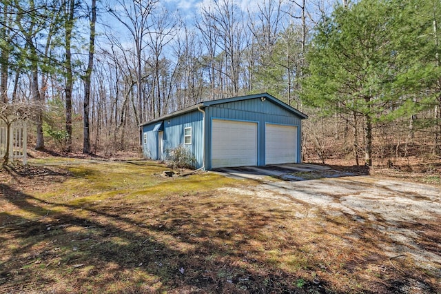 view of detached garage