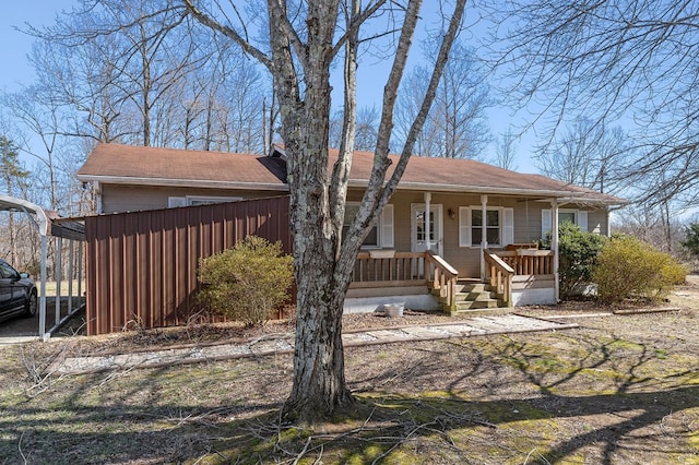 view of front of property with covered porch