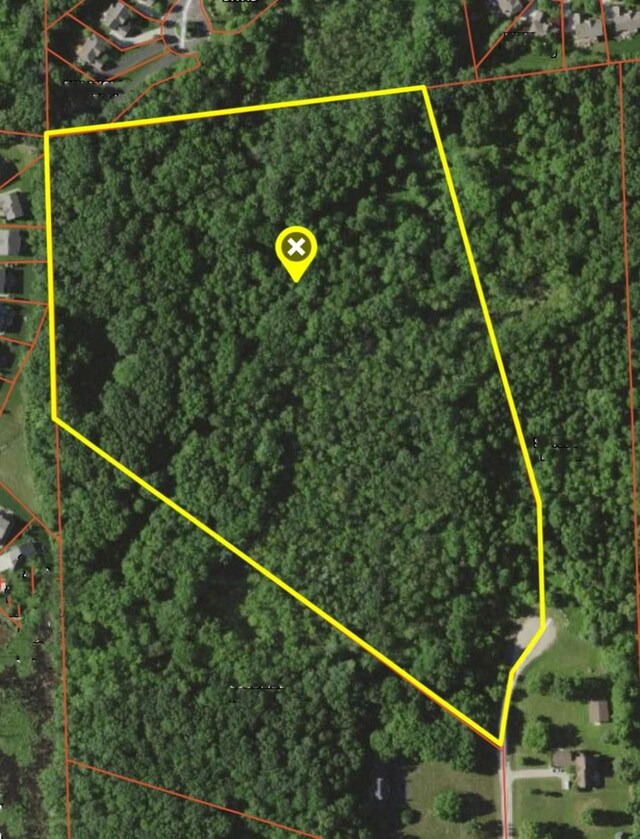 5700 Rolling Hills Dr, Rochester, MI 48306