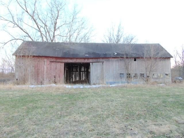 73636 Mc Kay Rd, Bruce, MI 48065