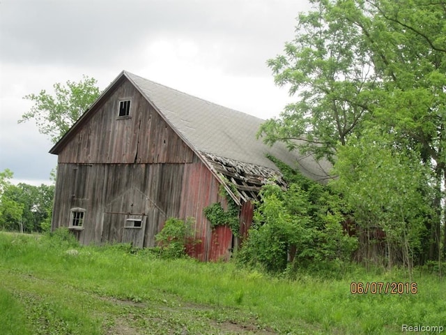 73636 Mc Kay Rd, Bruce, MI 48065