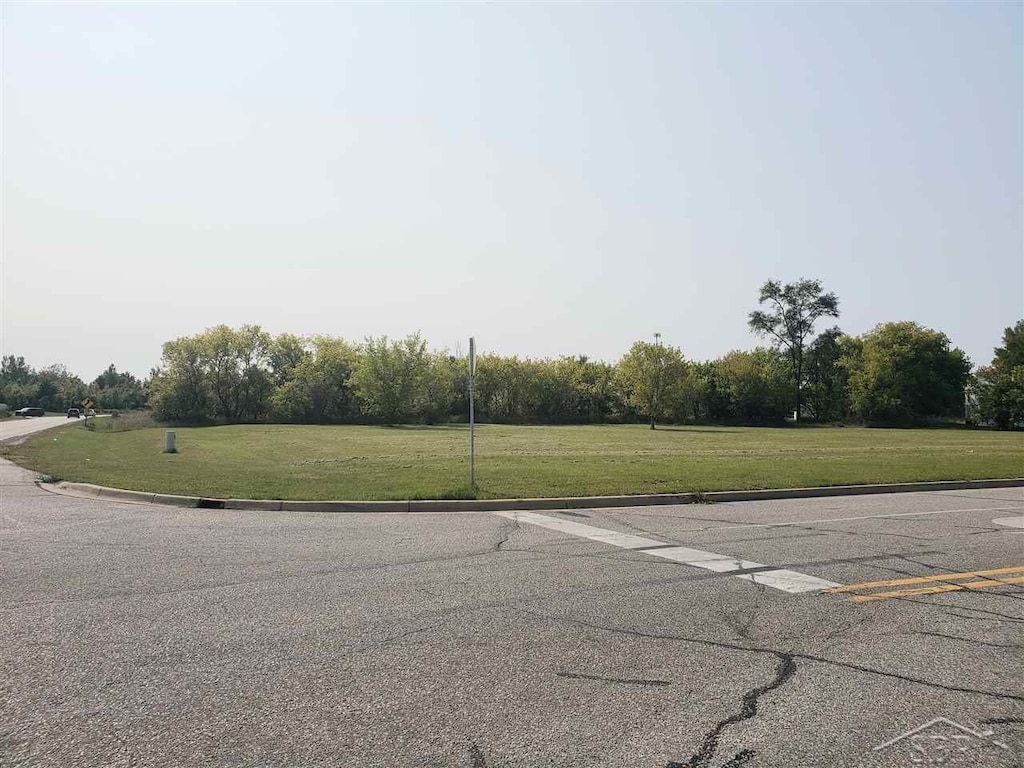 3400 Fashion Square Blvd, Saginaw, MI 48603 - photo 2