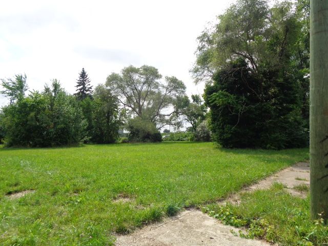 2881 17th St, Detroit, MI 48216