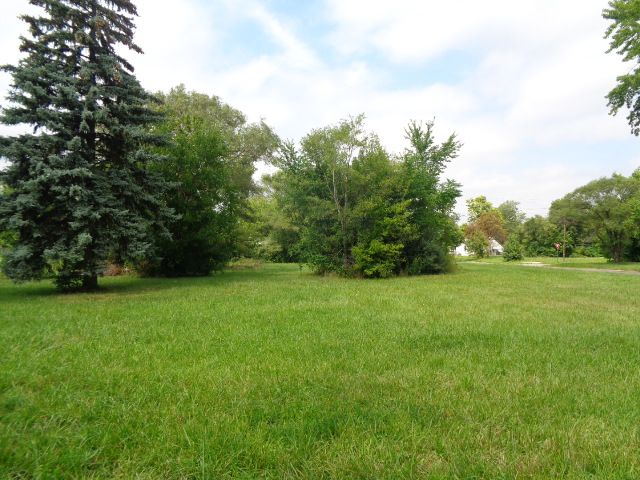 2881 17th St, Detroit, MI 48216