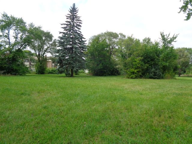 2881 17th St, Detroit, MI 48216