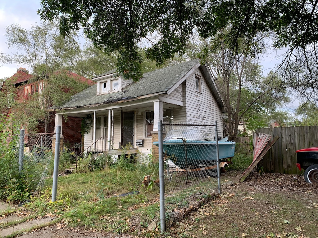 exterior space featuring a porch