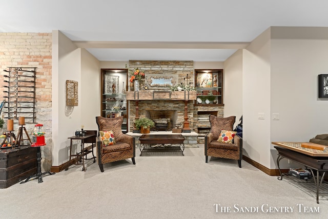 sitting room with carpet