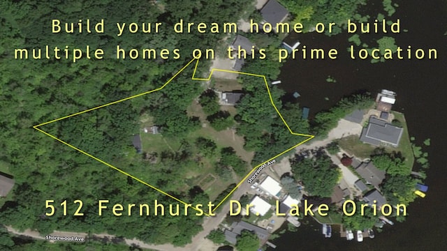 512 Fernhurst Ct, Lake Orion, MI 48362