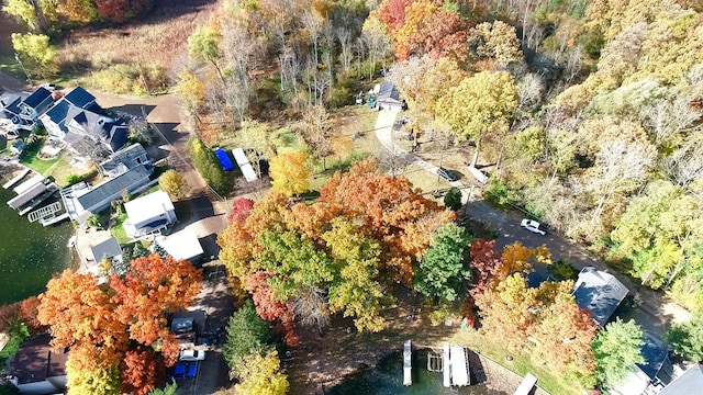 512 Fernhurst Ct, Lake Orion, MI 48362