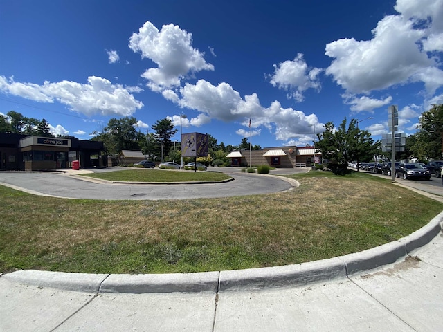 1054-1060 E Front St, Traverse City, MI 49686