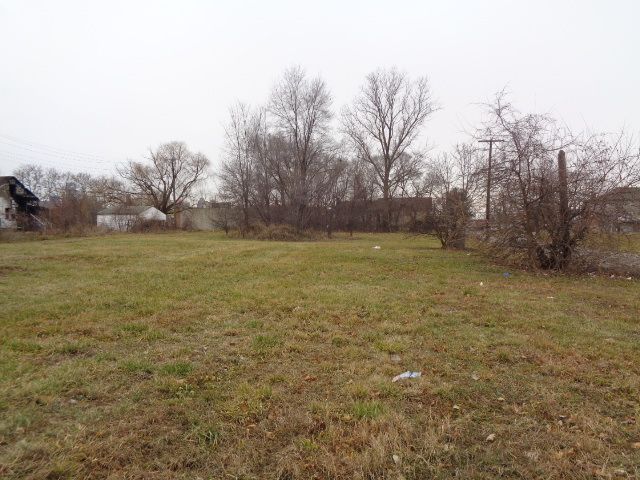 2706 Hendricks St, Detroit, MI 48207 - photo 5