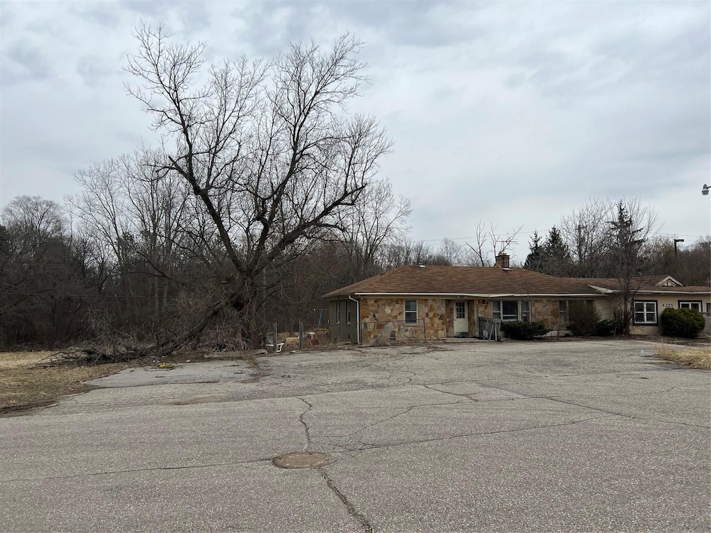 4375 S Baldwin Rd, Lake Orion, MI 48359